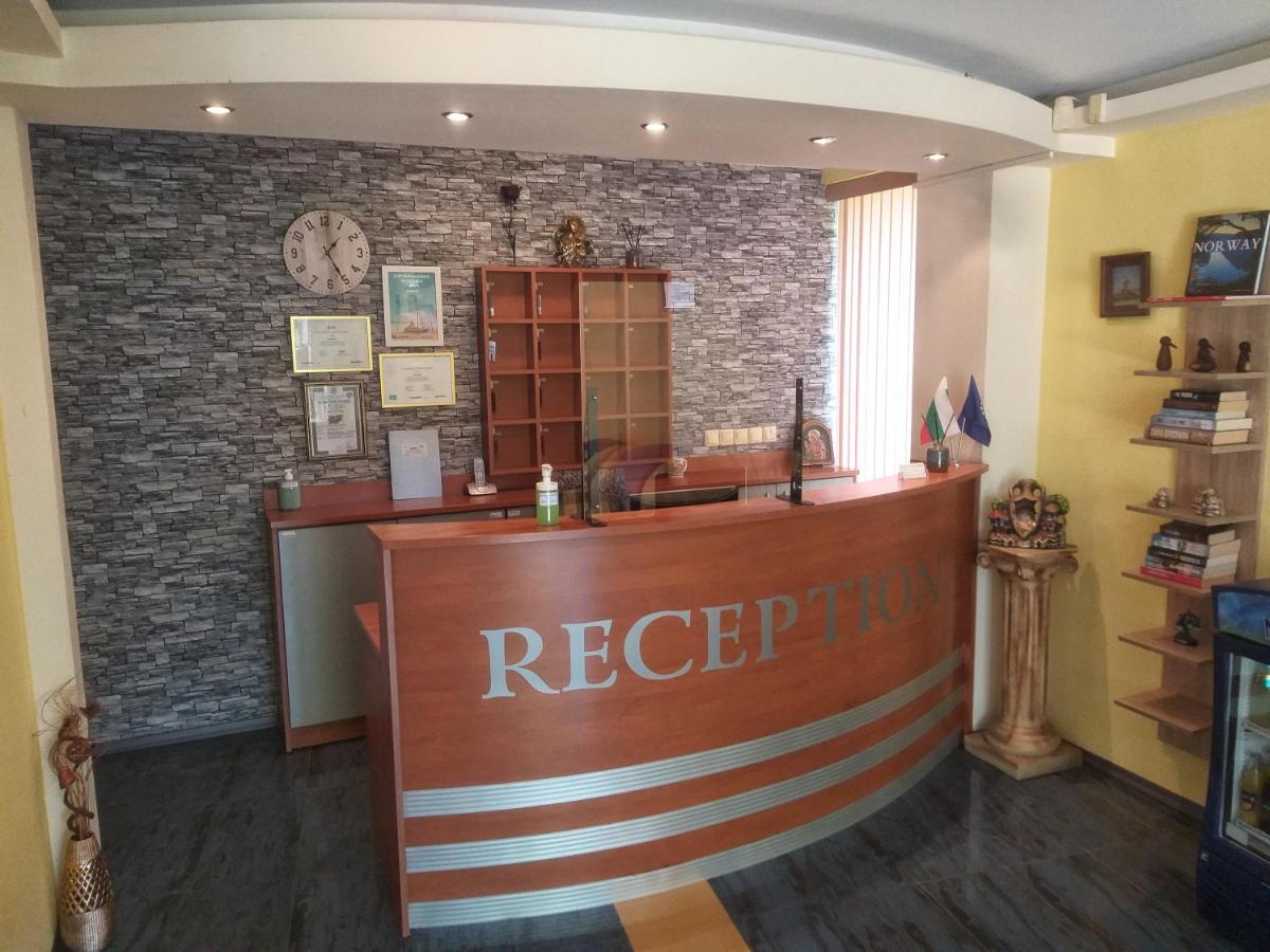 סבטי ולאס Family Hotel Rainbow מראה חיצוני תמונה